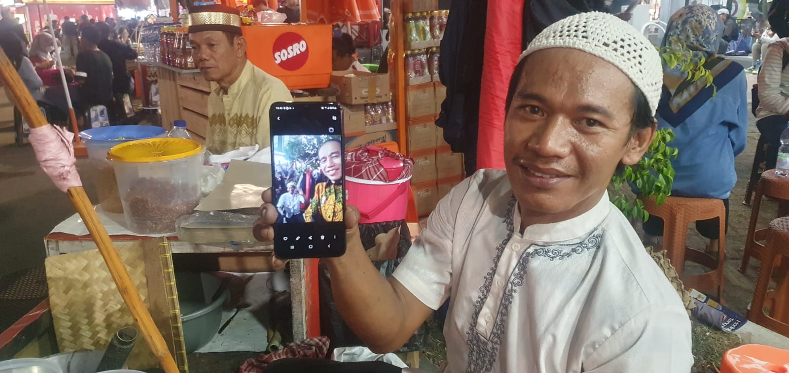 Pedaling Kerak Telor Bertemu Jokowi